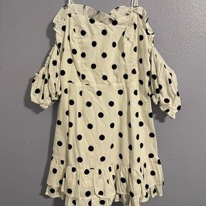 Vestique Spotted in NYC Dreas